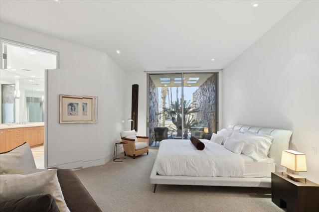 102 Waterford Circle, Rancho Mirage CA: https://media.crmls.org/mediaz/12f27982-0792-4371-8772-ddda583f7d64.jpg