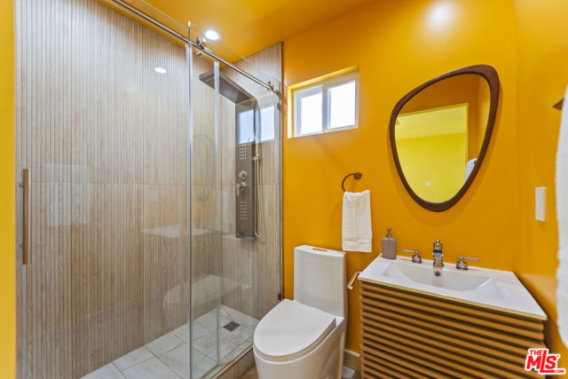 17660 Martha Street, Encino CA: https://media.crmls.org/mediaz/12f3126b-7cf1-4eb4-ab01-9fef70aa6b3f.jpg