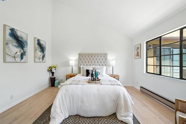 1116 Brewster Ave, Redwood City CA: https://media.crmls.org/mediaz/12f34d02-a5e0-4d65-b691-375822d89c52.jpg