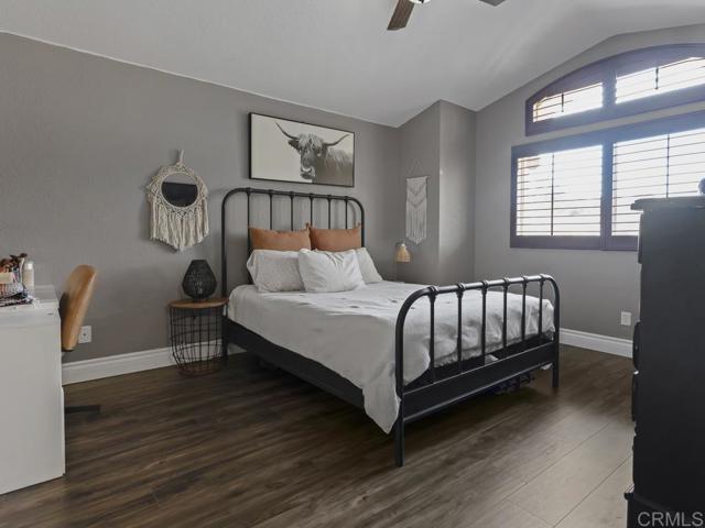 1216 Woodview Drive, Oceanside CA: https://media.crmls.org/mediaz/12f56c1e-c31b-408a-93c6-bb68cc6ca606.jpg