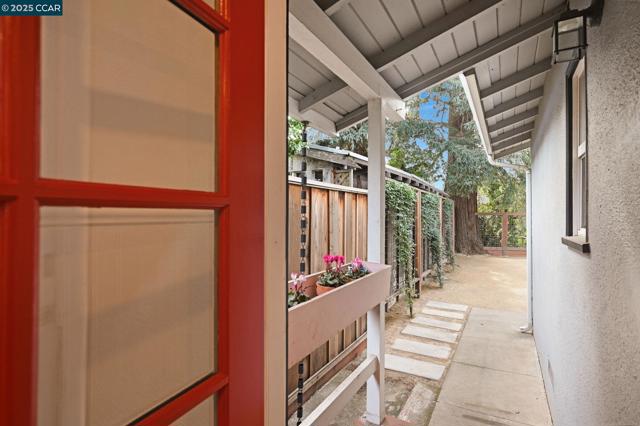 Image 18 of 36 For 514 Arch Street