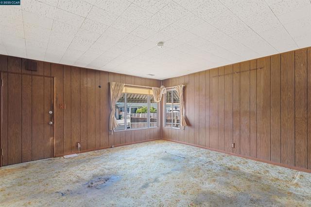 1406 Monterey St, Richmond CA: https://media.crmls.org/mediaz/12f5be7a-17dc-4357-b345-f0475b6fffbb.jpg