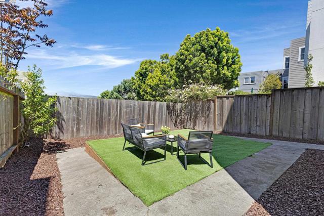 4134 Fulton St, San Francisco CA: https://media.crmls.org/mediaz/12f5e848-1ad2-41ac-a8f7-6376967e1157.jpg