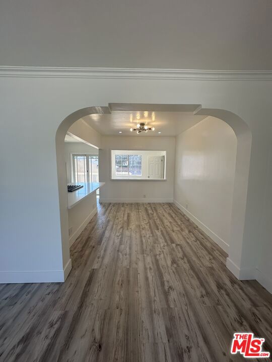 8037 Campion Drive, Los Angeles CA: https://media.crmls.org/mediaz/12f5fa6c-710a-4f06-a806-8f21858d3776.jpg