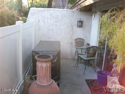 1137 Landsburn Circle, Westlake Village CA: https://media.crmls.org/mediaz/12f6348f-df35-42b1-90b8-b696e5cc671c.jpg