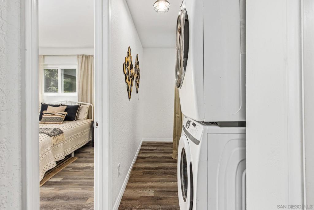 2251 Famosa Blvd - photo 15