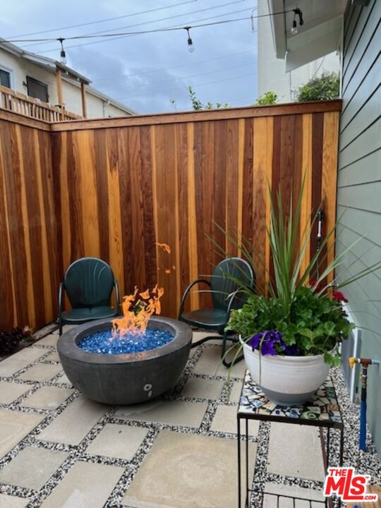 1843 19th Street, Santa Monica CA: https://media.crmls.org/mediaz/12f65684-0410-41c6-9d48-eae8c4cde70c.jpg