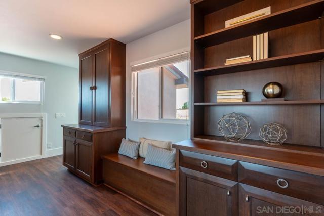 907 Ridge Heights Road, Fallbrook CA: https://media.crmls.org/mediaz/12f81fa9-f69a-481b-886e-e4d32f216733.jpg