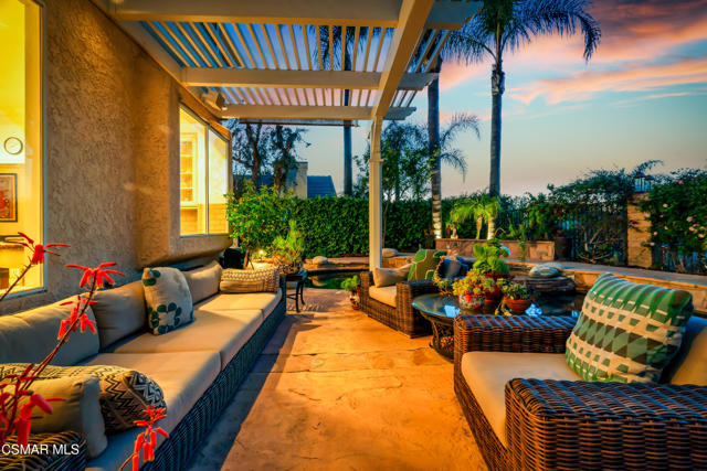 5177 Pesto Way, Oak Park CA: https://media.crmls.org/mediaz/12f8635e-2c86-4b3b-9e78-0815c2d5f6b5.jpg