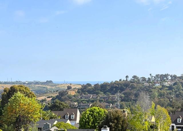 4507 Carnaby Court, Carlsbad CA: https://media.crmls.org/mediaz/12f8a08b-e1fd-450c-83e0-e933a8b04b57.jpg