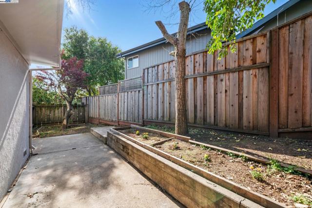 35 San Joaquin Pl, Novato CA: https://media.crmls.org/mediaz/12f8dda2-8454-4e1d-8637-f66db467f9b7.jpg