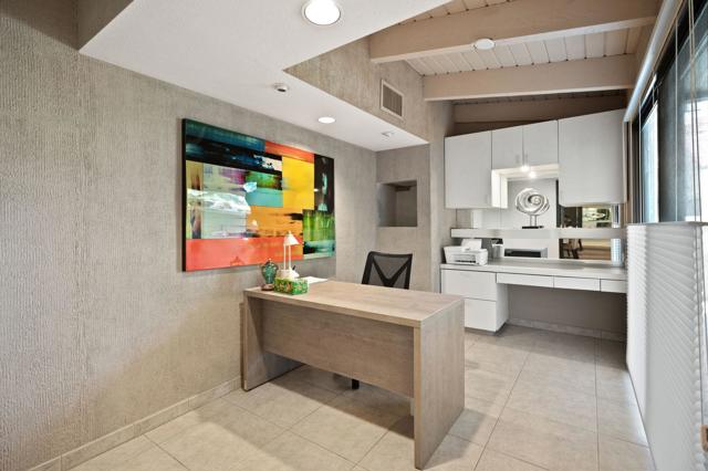 312 Forest Hills Drive, Rancho Mirage CA: https://media.crmls.org/mediaz/12f9752e-f0af-4a91-b1e2-539e6a69e35c.jpg