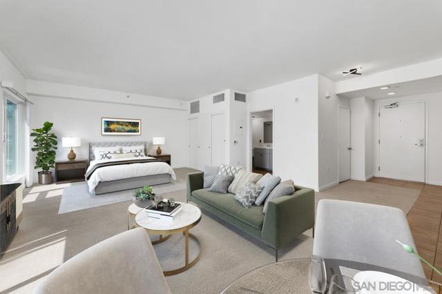 550 15Th St, San Diego CA: https://media.crmls.org/mediaz/12f9b217-4ad3-4a92-aa25-8299e5a495aa.jpg