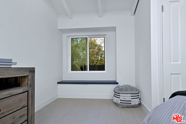 4512 Libbit Avenue, Encino CA: https://media.crmls.org/mediaz/12fa38d1-60b1-4eb8-ab3a-ab75bb26aa65.jpg