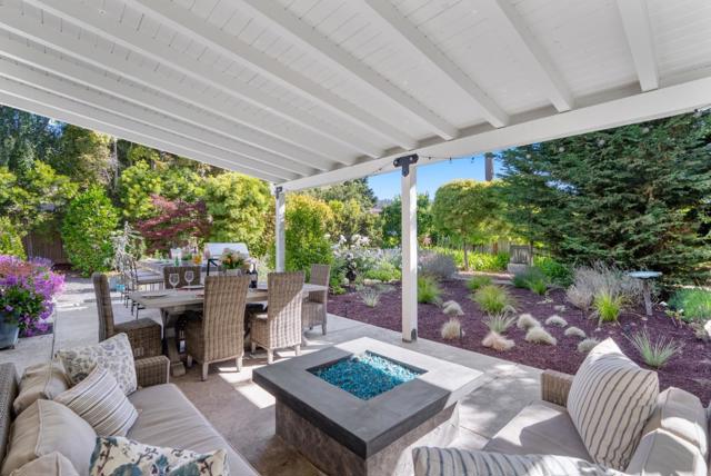 2 Black Tail Lane, Monterey CA: https://media.crmls.org/mediaz/12fdb3e8-670a-411e-8502-70fb99c5231d.jpg