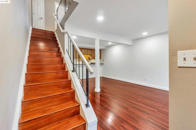 5333 Park Highlands Blvd, Concord CA: https://media.crmls.org/mediaz/12ff0fa4-a439-48a9-92b4-cc300431730c.jpg