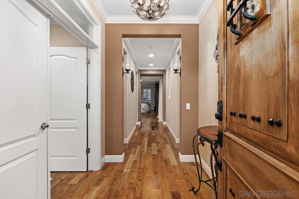 MLS #250030585SD img 4