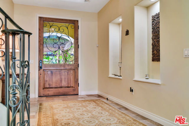 2882 Rainfield Avenue, Westlake Village CA: https://media.crmls.org/mediaz/13004b4c-3074-4060-afed-8c7eb4f24d6a.jpg