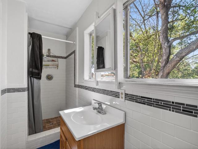 2545 Mar Vista Drive, Aptos CA: https://media.crmls.org/mediaz/130161a5-1f34-441e-9a03-e1017df21ec1.jpg