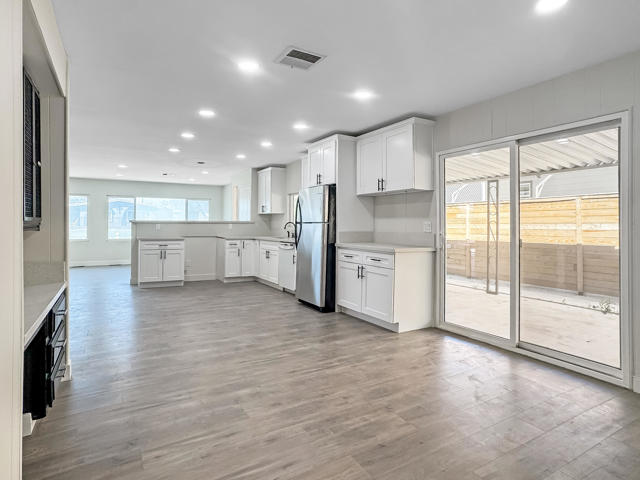 Image 3 of 9 For 33371 Tubac Trail