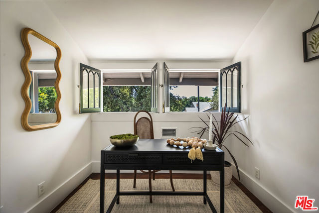 1022 N Marengo Avenue, Pasadena CA: https://media.crmls.org/mediaz/1301ea36-00e2-436c-9c0d-a673b6854726.jpg