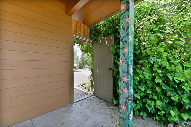 18757 Sunrise Way, Tuolumne CA: https://media.crmls.org/mediaz/130252cf-b6b0-4b04-80ee-6109217bb6d9.jpg