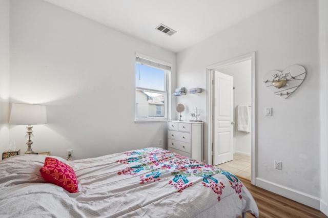 25478 Huntwood Avenue, Hayward CA: https://media.crmls.org/mediaz/1302c312-8b07-4879-a12a-cb553b6743fc.jpg