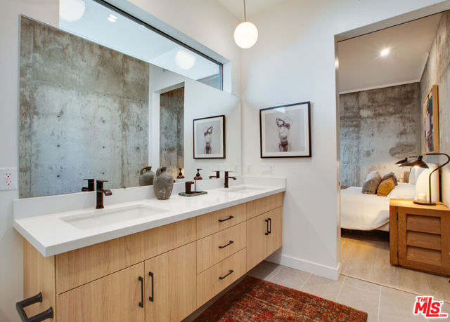 1645 N Bruce Court, Los Angeles CA: https://media.crmls.org/mediaz/130387e5-2b34-48a9-a0e3-1651f05daef2.jpg