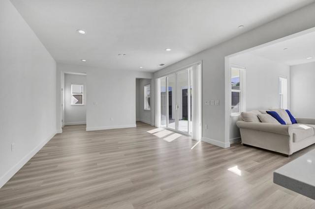 4203 Randa Way, Tracy CA: https://media.crmls.org/mediaz/130420f9-1566-4125-a707-e13a0ed7f613.jpg