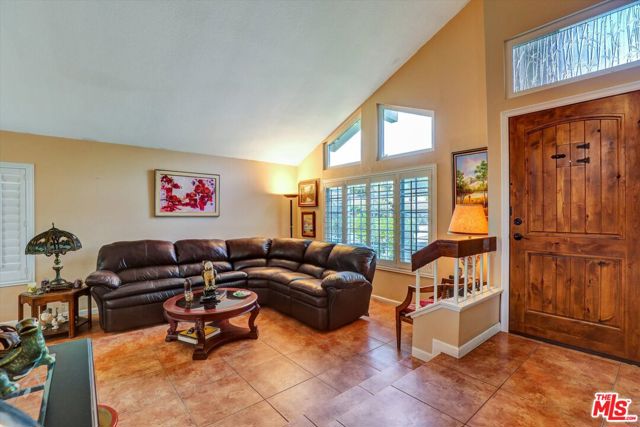 28682 Avenida Del Caballo, Laguna Niguel CA: https://media.crmls.org/mediaz/13047282-e594-46d4-b7af-bb96d4d2eddf.jpg