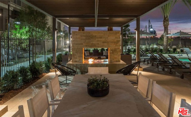 552 E Carson Street, Carson CA: https://media.crmls.org/mediaz/13059b19-d05b-4041-be41-6221fbacc986.jpg