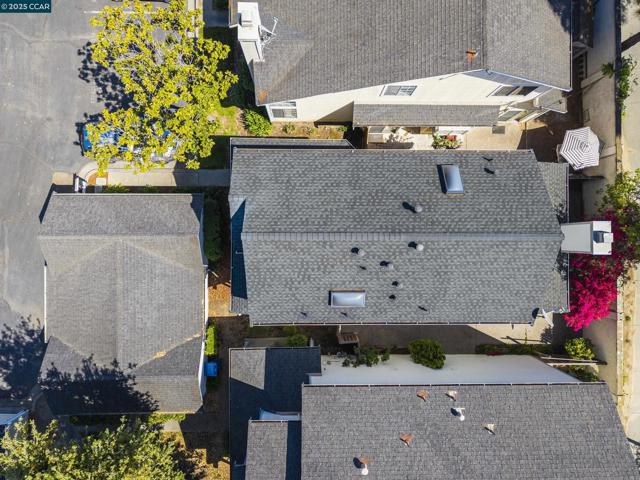 6453 Potrero Dr, Newark CA: https://media.crmls.org/mediaz/13069c08-5426-4ced-bacb-7eb3c5573a8e.jpg