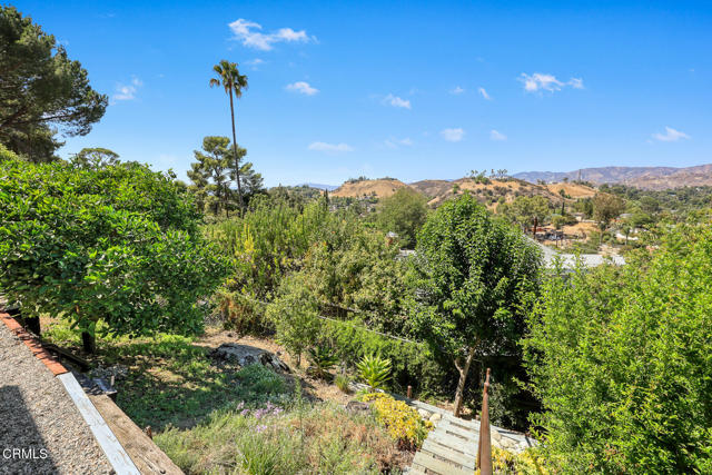 9728 Shadow Island Drive, Shadow Hills CA: https://media.crmls.org/mediaz/1306a74b-1ad8-4d08-97cc-aaeaf89387a8.jpg