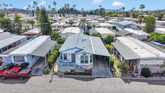 2300 E Valley Parkway, Escondido CA: https://media.crmls.org/mediaz/13095f45-4ef4-470d-a5e2-d8fc01526baa.jpg