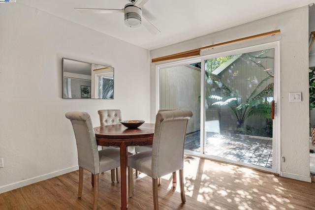 48 Tennis Club Dr, Danville CA: https://media.crmls.org/mediaz/130a27ee-a166-40a9-a3b6-6f42d9ce9b9a.jpg