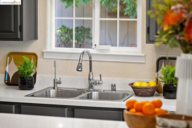 Image 17 of 57 For 2343 Mastlands Dr