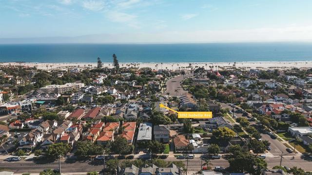 Detail Gallery Image 2 of 28 For 1052 Isabella Ave #D,  Coronado,  CA 92118 - 2 Beds | 1 Baths