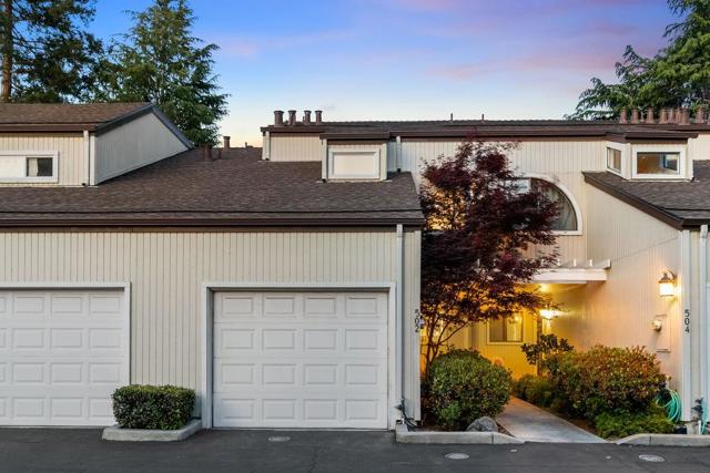 502 W Sunnyoaks Avenue, Campbell CA: https://media.crmls.org/mediaz/130e4121-fe79-4183-8a50-7bbf80079001.jpg
