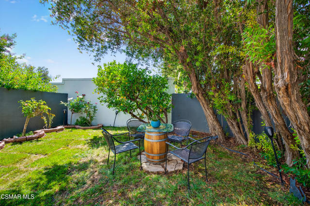 1182 Tivoli Lane, Simi Valley CA: https://media.crmls.org/mediaz/130f0b37-33b5-4aa4-9e63-c291f5ce64b0.jpg
