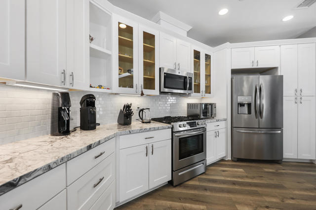 79575 Camelback Drive, Indio CA: https://media.crmls.org/mediaz/130f181e-f011-460a-98e6-c2c94c954134.jpg