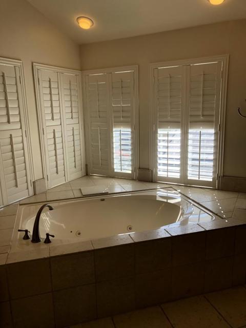 17588 River Run Road, Salinas CA: https://media.crmls.org/mediaz/13103780-3405-4bff-bcc5-3f918f87bf84.jpg