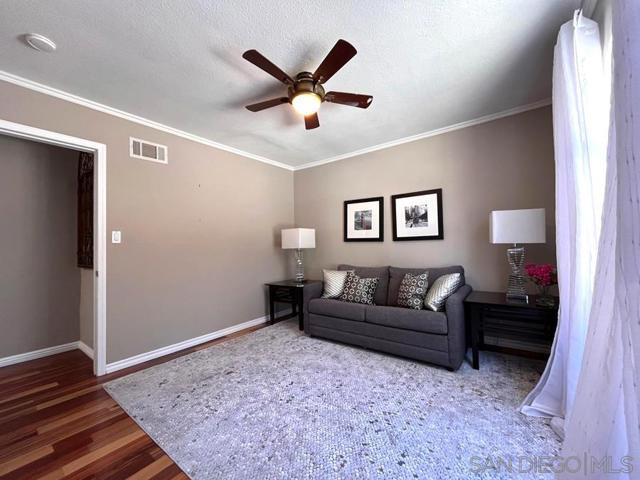 4275 Crestview, La Mesa CA: https://media.crmls.org/mediaz/1310488c-ded8-4d31-8df5-7f4815424564.jpg
