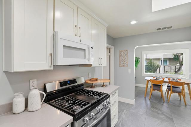 790 Shore Road, Hollister CA: https://media.crmls.org/mediaz/1311280c-4974-49b5-880c-bad99bde8c2d.jpg