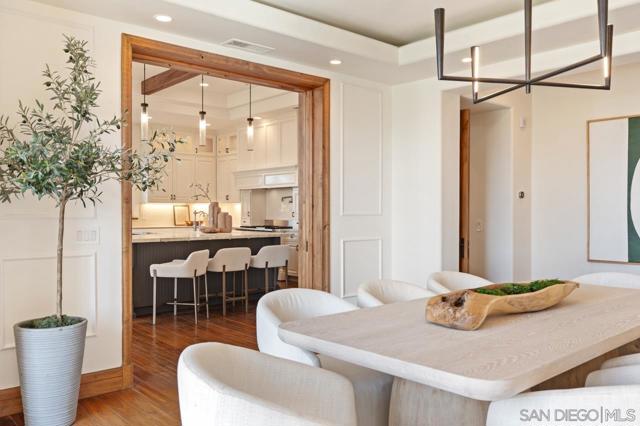 Image 35 of 69 For 8080 La Jolla Scenic Dr