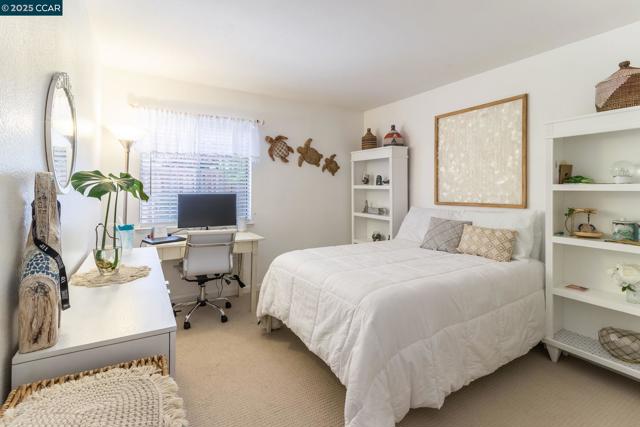 289 Crestview Ave, Martinez CA: https://media.crmls.org/mediaz/1311ac08-2181-4b0e-931c-87d01d601545.jpg