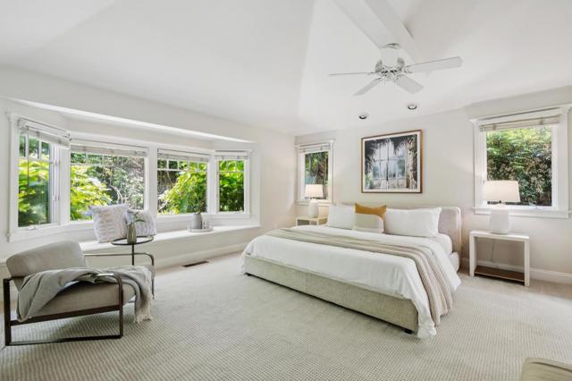 227 Santa Margarita Avenue, Menlo Park CA: https://media.crmls.org/mediaz/1312ab0f-53ee-4f1e-b7a0-d0db1dacb945.jpg