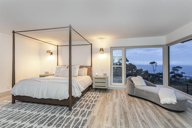 7362 Brodiaea Way, La Jolla CA: https://media.crmls.org/mediaz/1312d527-99ea-4a3a-9fb4-83a944c3b928.jpg