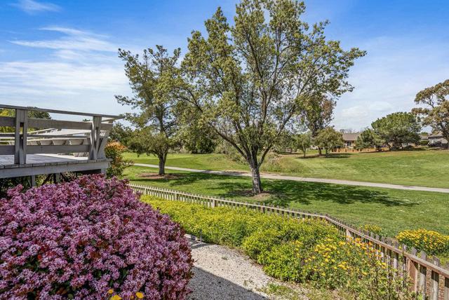 105 Louise Circle, Hollister CA: https://media.crmls.org/mediaz/1314487b-5daf-44b5-b52d-7c6e07530be6.jpg