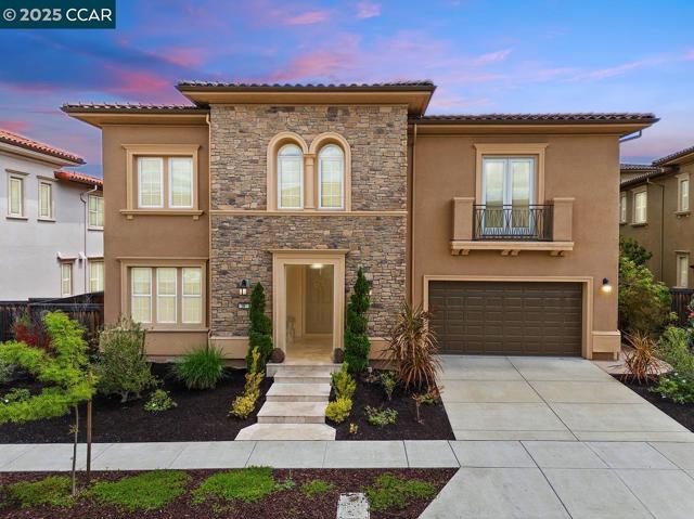 19 Baltana Place, Danville CA: https://media.crmls.org/mediaz/13156722-faed-4cc7-a4c6-0362a54a088f.jpg