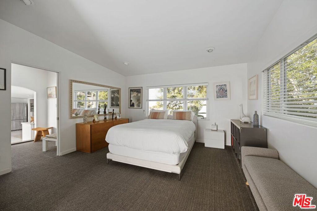 MLS #25497029 img 10